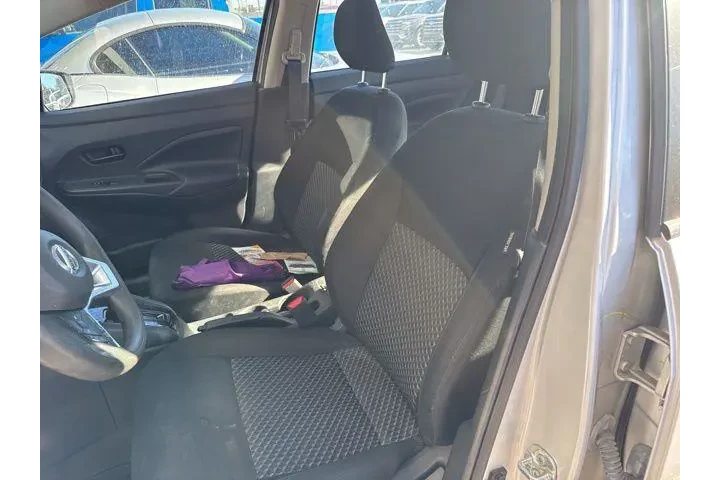 $14000 : Nissan Versa 2021 S 4dr Seda image 5