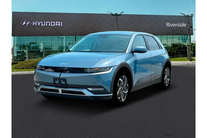 $17991 : Hyundai IONIQ 5 2024 SE 4dr image 1