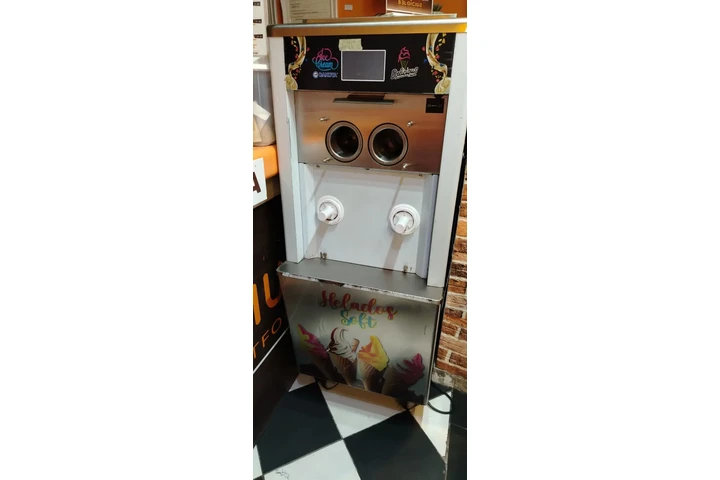 $5000 : VENDO MAQUINA DE CONO HELADOS image 1