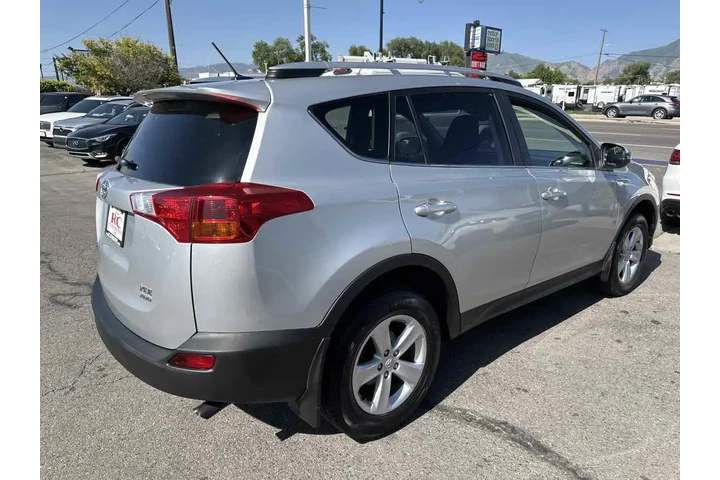 $20710 : 2014 RAV4 XLE image 7