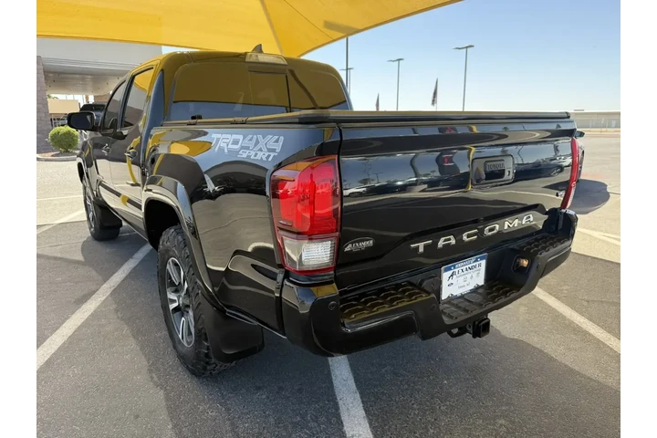 $32999 : Toyota Tacoma 2019 4x4 TRD P image 9