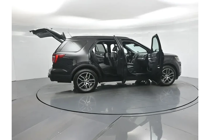 $17842 : Ford Explorer 2019 AWD Sport image 4