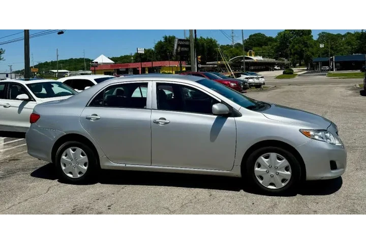 $5900 : 2010 Corolla LE image 5