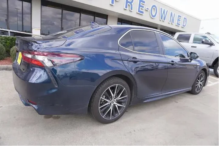 $26188 : Toyota Camry Hybrid 2021 SE image 6