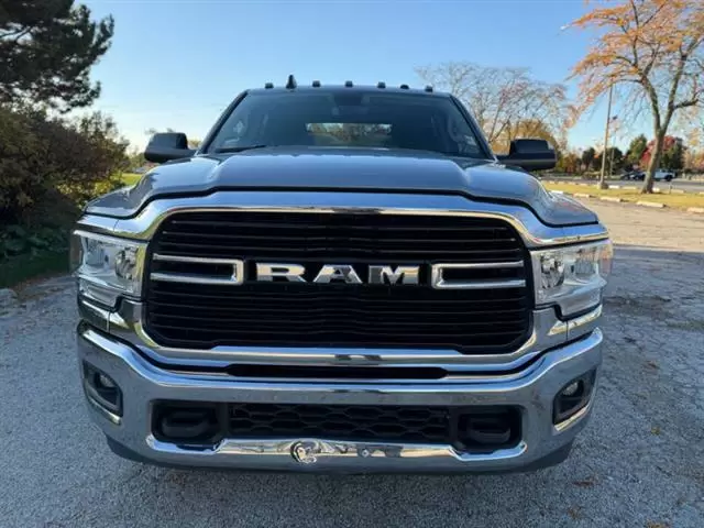 $39995 : 2019 RAM 3500 Lone Star image 6