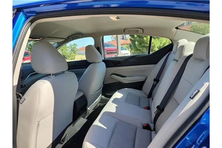 $27650 : Nissan Altima 2025 2.5 SV 4d image 10