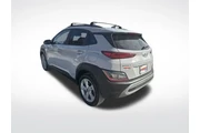 $19987 : Hyundai KONA 2023 AWD SEL 4d thumbnail