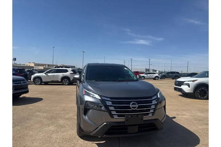 $20495 : Nissan Rogue 2024 SV 4dr Cro image 4