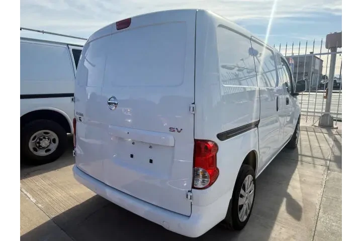 $10900 : 2021 NV200 image 3