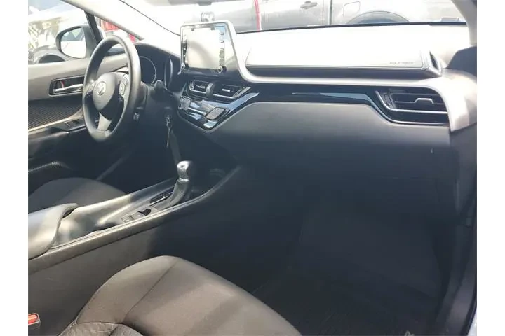 $16490 : Toyota C-HR 2020 LE 4dr Cros image 10