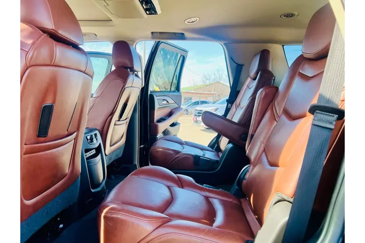 $25995 : 2019 Escalade Premium 4WD image 10