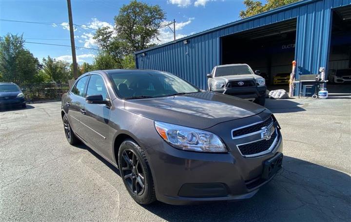 $5369 : 2013 Malibu LT, CLEAN CARFAX, image 1