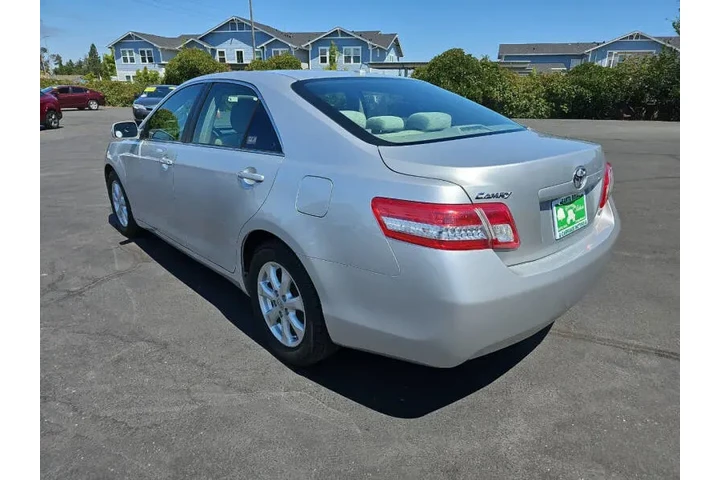 $11995 : 2011 Camry LE image 8