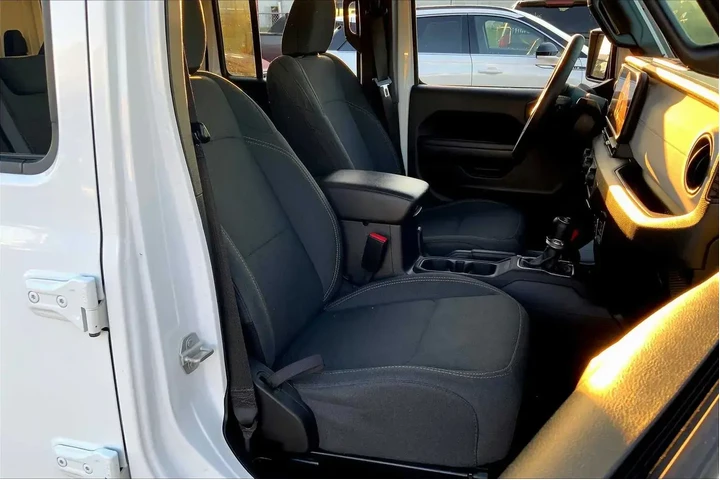 $31998 : Jeep Wrangler 2024 4x4 Sport image 8