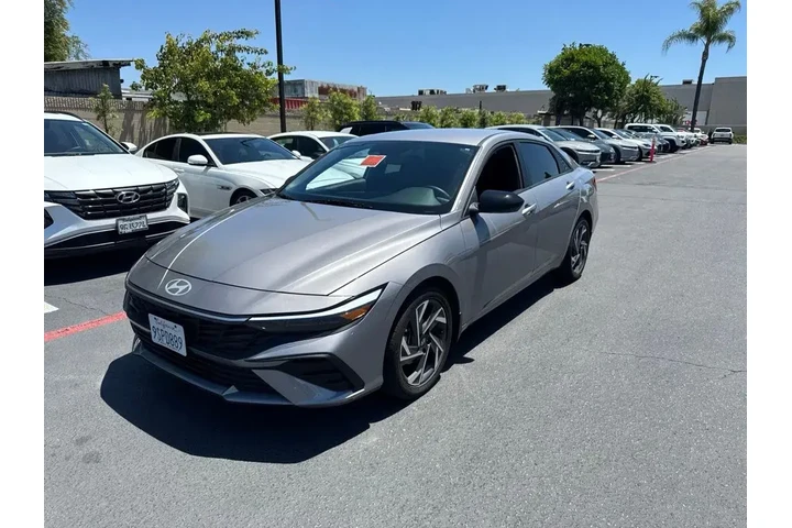 $21995 : Hyundai ELANTRA 2025 SEL Spo image 1
