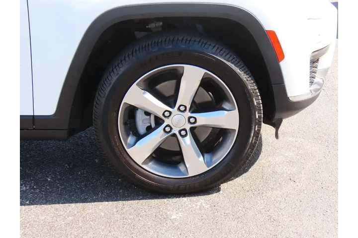 $23999 : Jeep Grand Cherokee L 2022 4 image 7