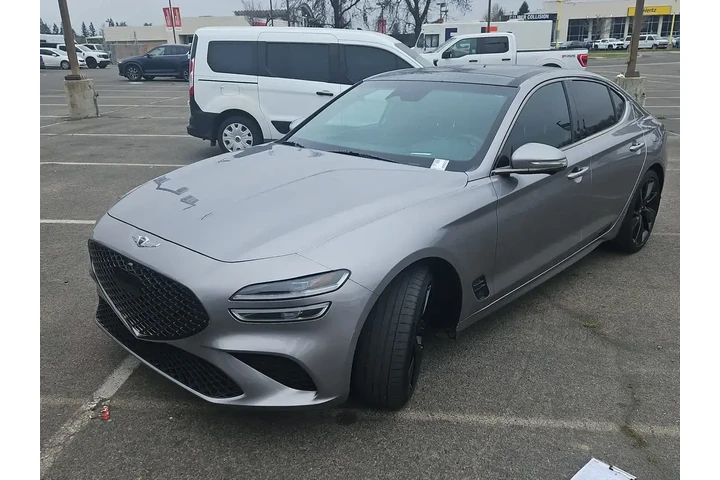 $34500 : Genesis G70 2023 3.3T Standa image 1