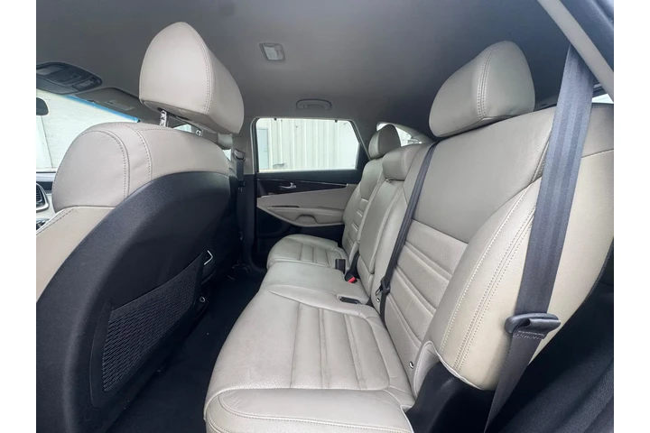 $7999 : Kia Sorento ( 3 filas ) Cash!! image 2