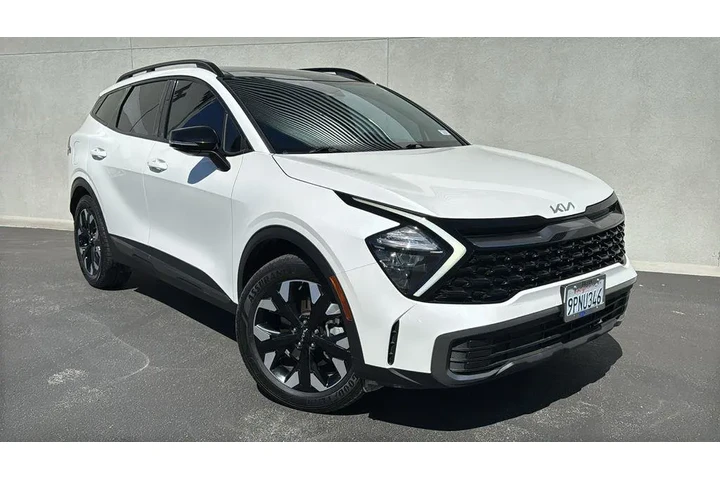$32855 : Kia Sportage Plug-In Hybrid image 1