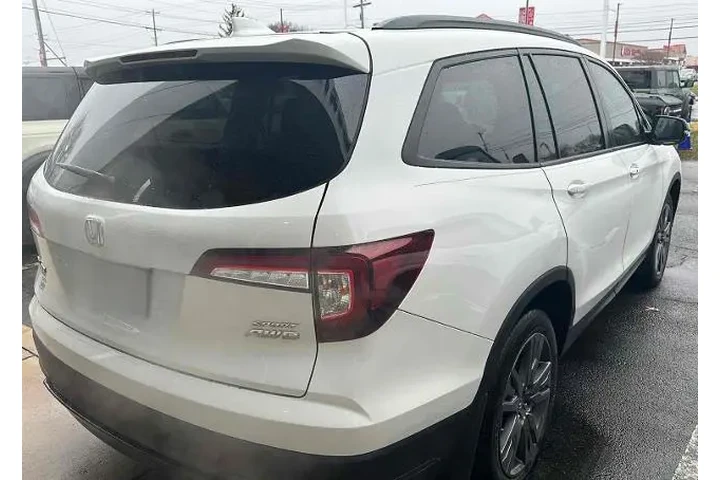 $28000 : Honda Pilot 2022 AWD Sport 4 image 5