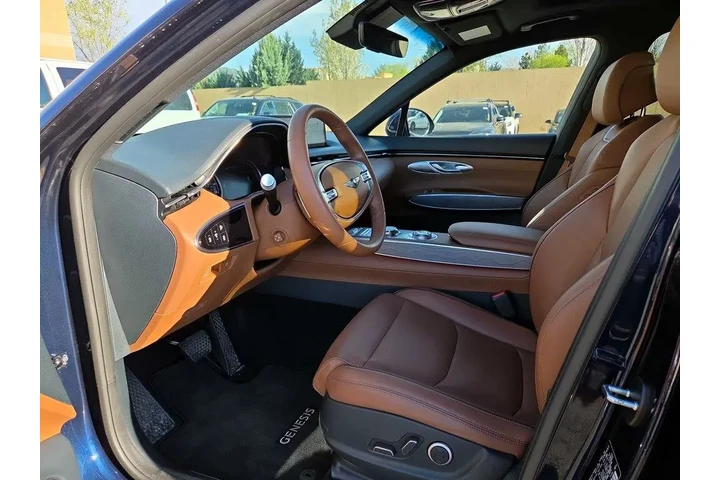 $37998 : Genesis GV70 2022 AWD 2.5T S image 10