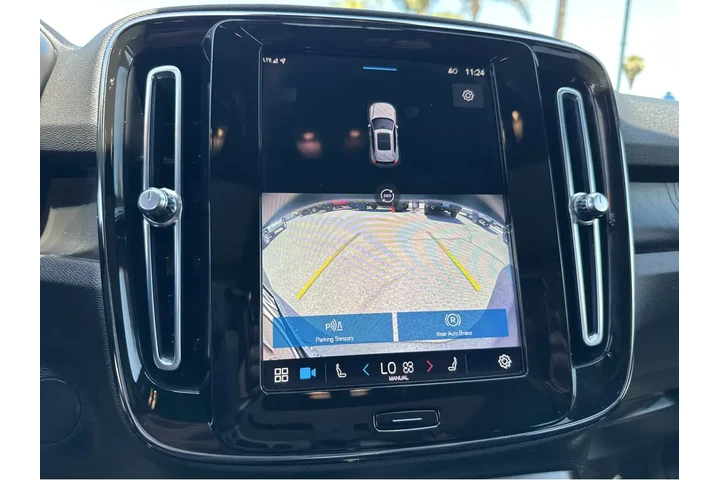 $29997 : 2023 XC40 Recharge Pure Elect image 7