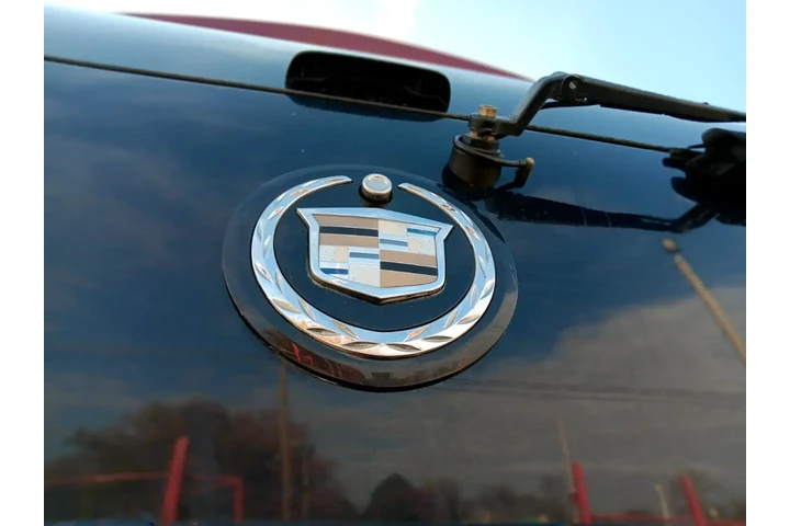$2500 : 2006 Escalade BASE image 7