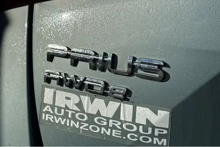 $28991 : Toyota Prius 2022 AWD Nights image 6