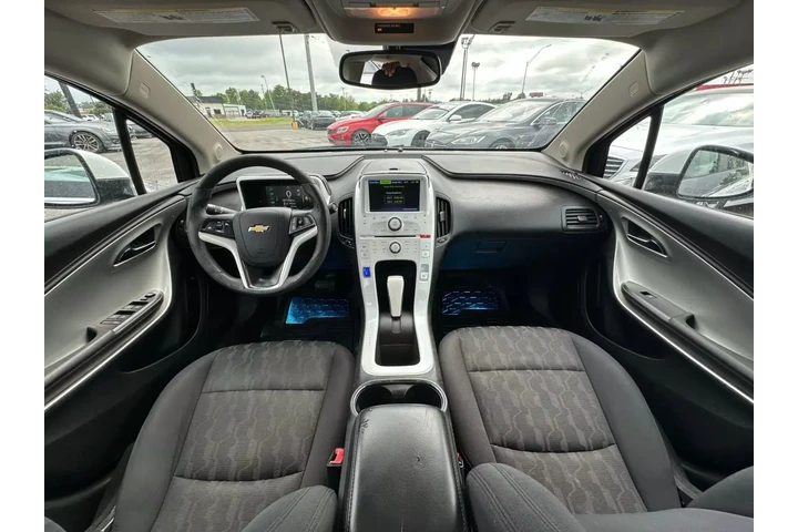 2012 CHEVROLET VOLT SEDAN 4D image 6