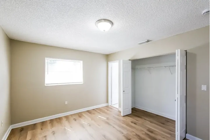 $2500 : 3 beds and 2 bath house image 7