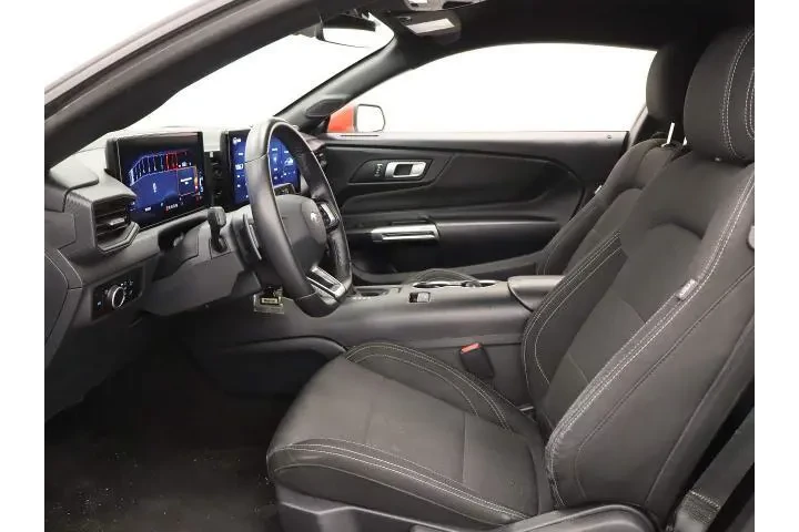 $38995 : Ford Mustang 2024 GT 2dr Fas image 10