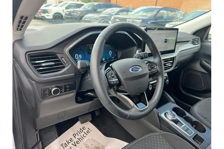 $23526 : Ford Escape 2023 AWD Active image 7