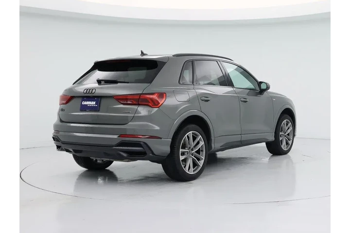 $28998 : Audi Q3 2022 AWD quattro S l image 8