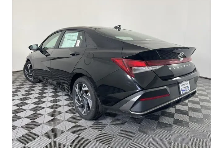 $20912 : Hyundai ELANTRA 2025 SEL Spo image 4
