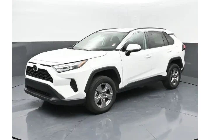 $28595 : Toyota RAV4 2024 XLE 4dr SUV image 1