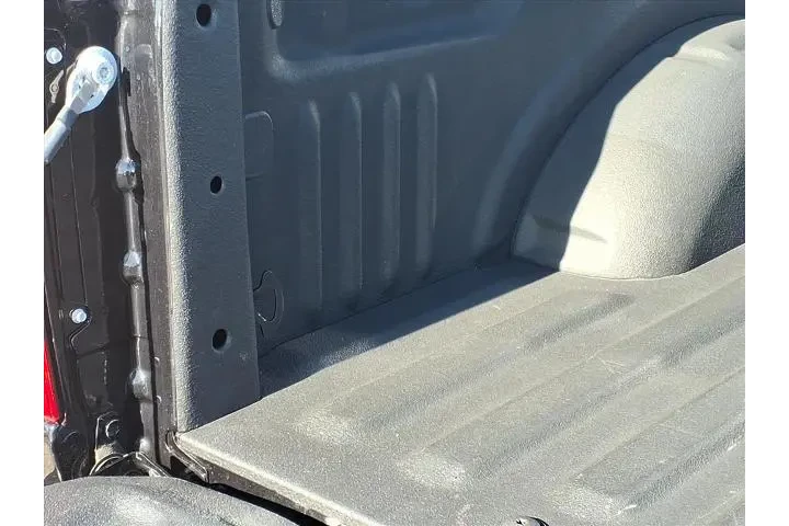 $39957 : Ford F-150 2023 4x4 XLT 4dr image 5