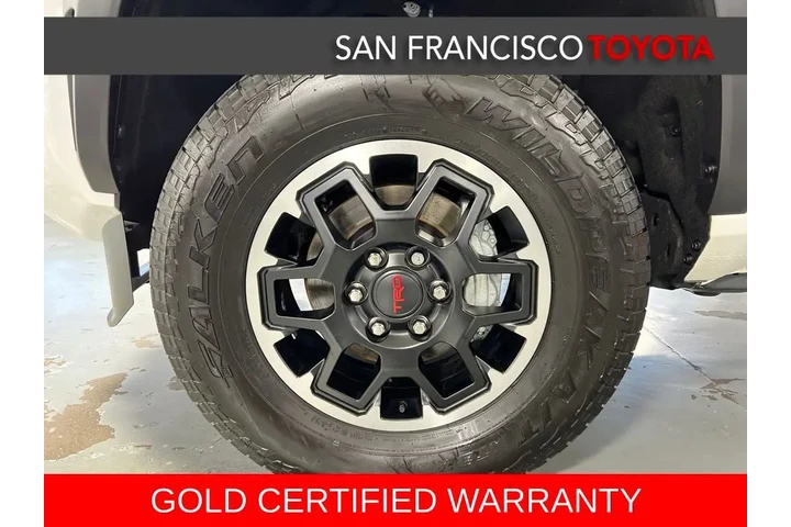 $48588 : Gold Certified2025 Tacoma Hyb image 9