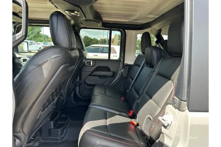 $39995 : Jeep Wrangler Unlimited 2022 image 6