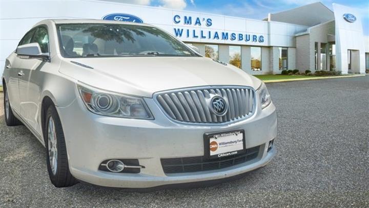$10000 : PRE-OWNED 2012 BUICK LACROSSE image 1