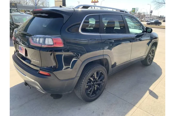 $14990 : 2019 Cherokee Limited image 7
