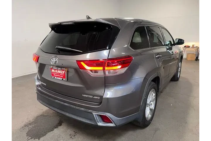 $27436 : Toyota Highlander 2018 image 3