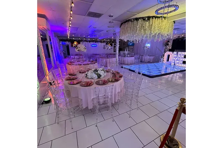 SALON DE FIESTAS image 3