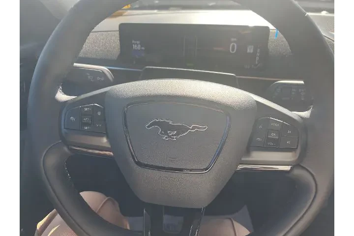 $38988 : Ford Mustang Mach-E 2023 AWD image 10