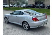 $8366 : Hyundai Tiburon 2004 GT V6 2 thumbnail