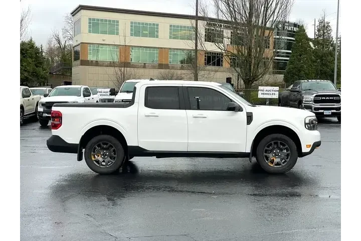 $34683 : Ford Maverick 2024 AWD Laria image 2