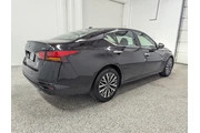 $21997 : Nissan Altima 2023 2.5 SV 4d thumbnail