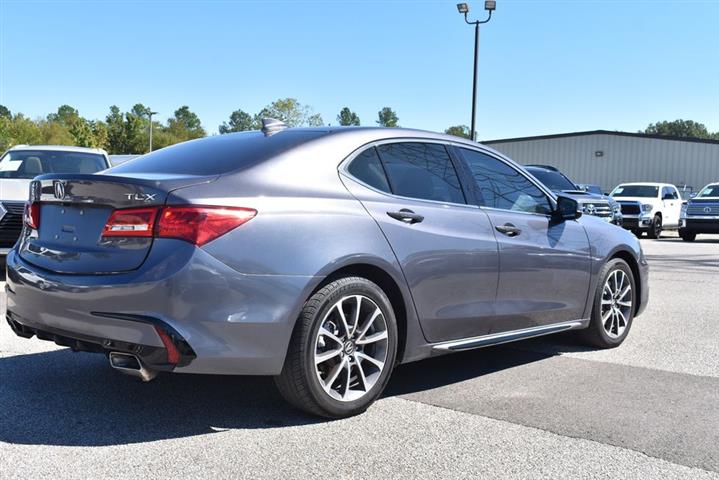 2018 TLX V6 w/Tech image 9