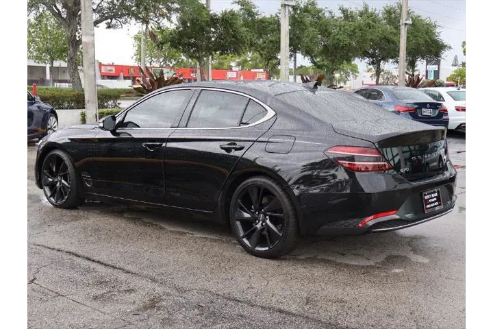 $29490 : Genesis G70 2023 2.0T 4dr Se image 10