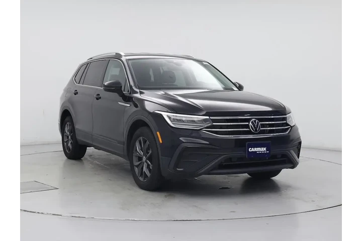 $22998 : Volkswagen Tiguan 2023 SE 4d image 1