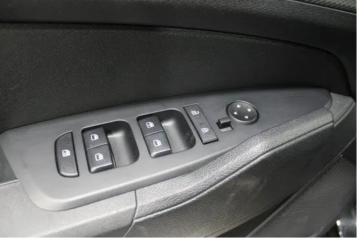 $24975 : Kia Sportage 2024 AWD LX 4dr image 7